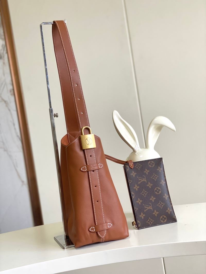 Louis Vuitton Hobo Bags